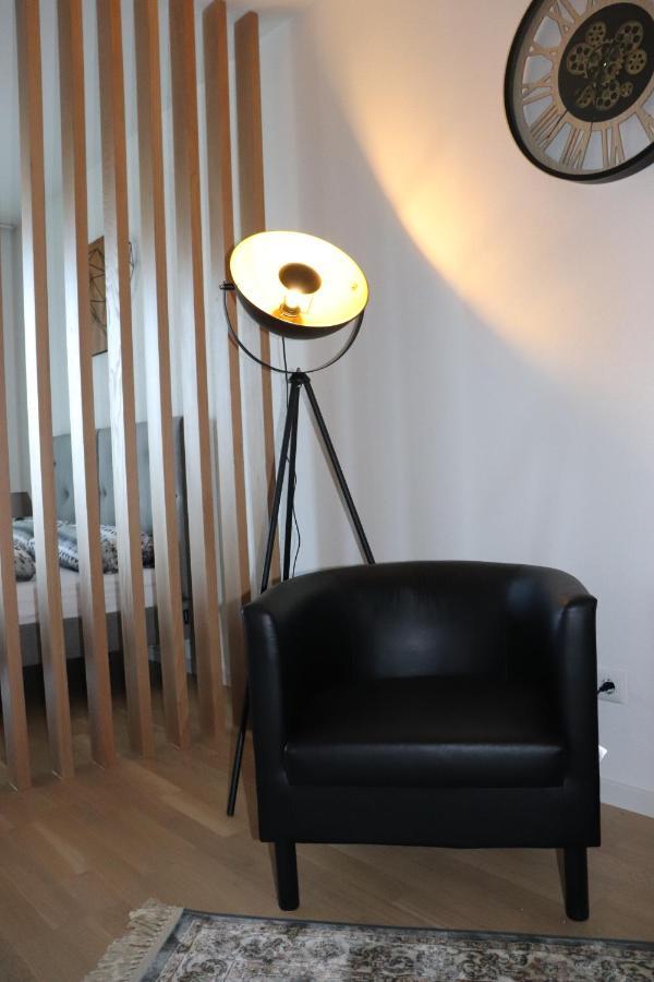 Luxus Apartment In บวร์กเฮาเซิน ภายนอก รูปภาพ
